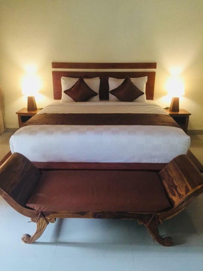 The Tinsi Hotel Toyapakeh ภายนอก รูปภาพ